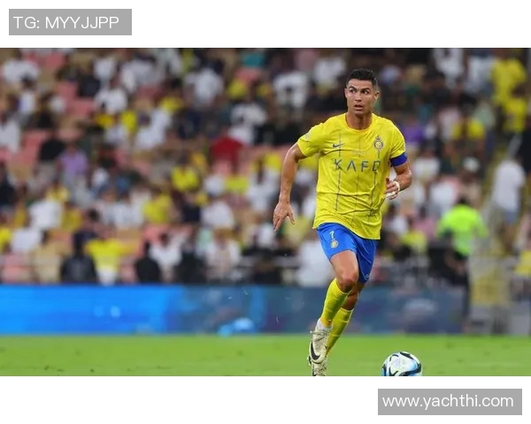 全球三巨头足球明星盘点及其辉煌成就与影响力分析 全球三巨头足球明星盘点及其辉煌成就与影响力分析