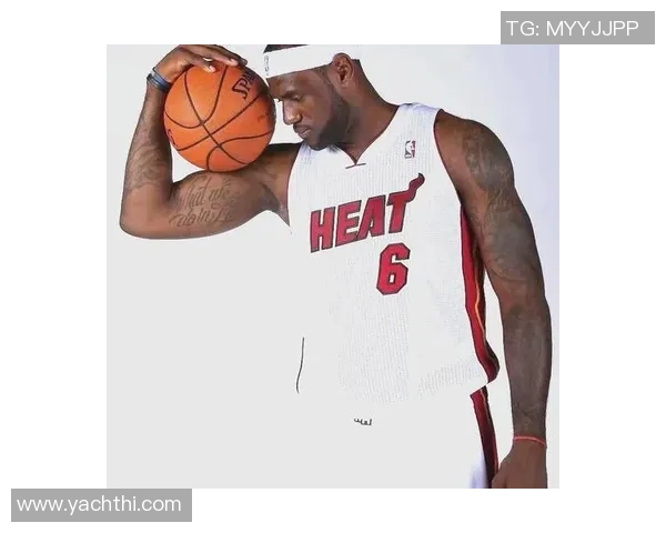 篮球明星胳膊的力量与技巧如何塑造他们的运动生涯与成就